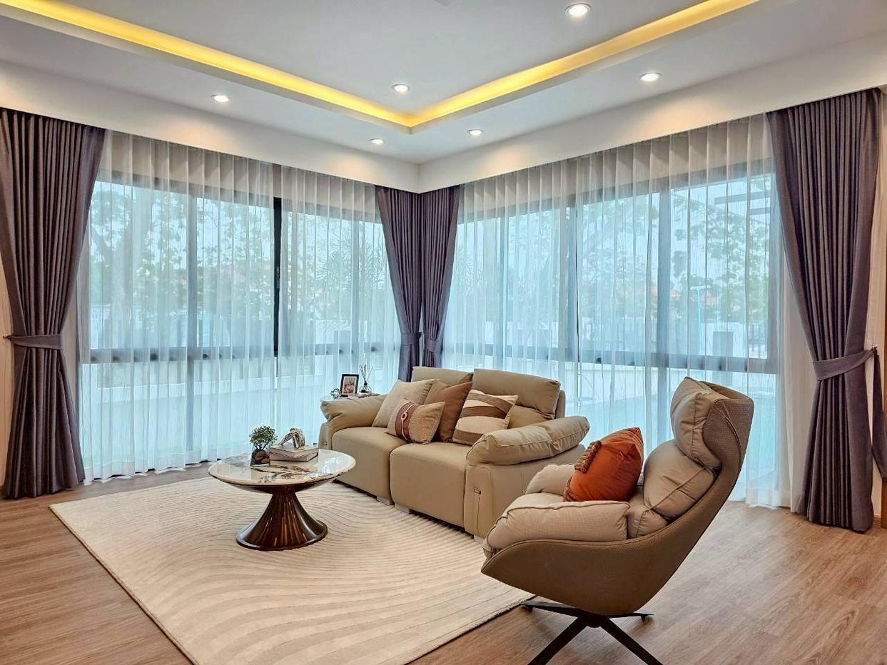 รูป Luxury 4-Bedroom Pool Villa for Sale in Jomtien - รูปที่ 9/19