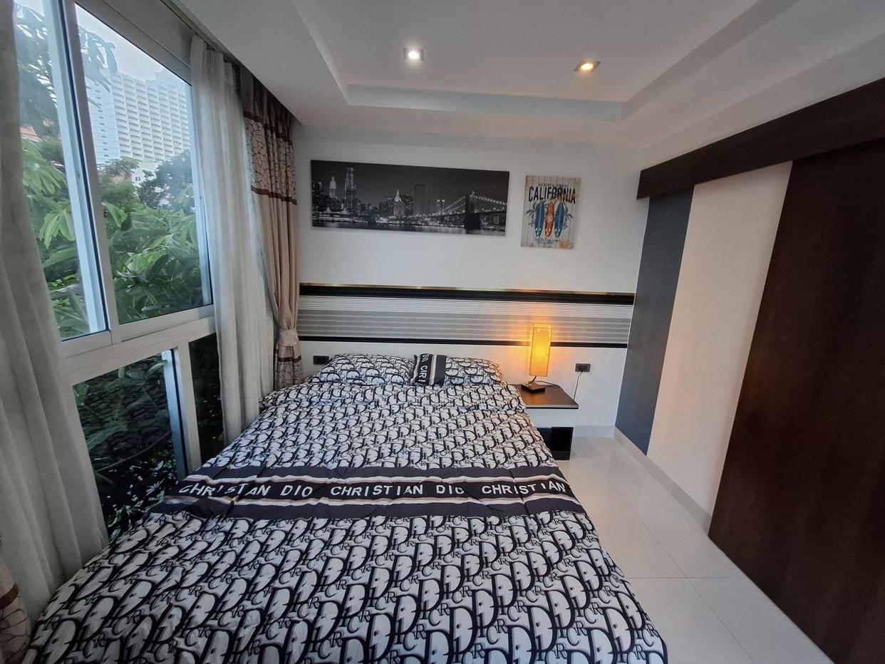 รูป Modern 2-Bedroom Condo for Sale in Serenity Condominium - รูปที่ 10/13