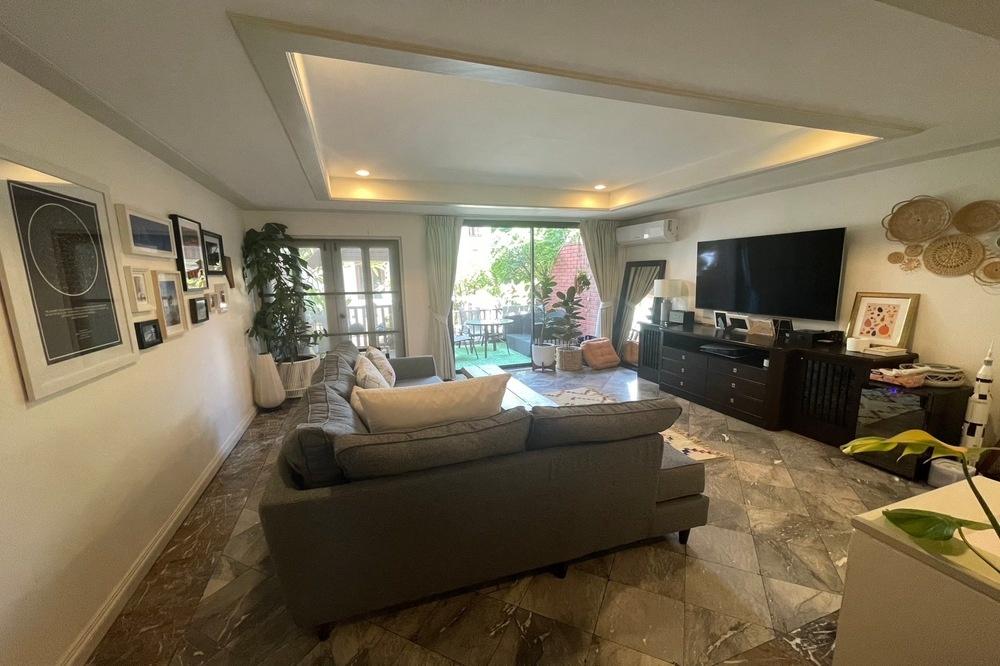 รูป ขายพร้อมผู้เช่า ทาวน์เฮ้าส์!! 4 ชั้น, หายาก!! 🔥 Code C20231000066.....Villa 49 Housing, 4 ห้องนอน, 4 ห้องน้ำ 1 ห้องแม่บ้าน, แต่งครบ, ราคาพิเศษ!!📣📣 - รูปที่ 4/12