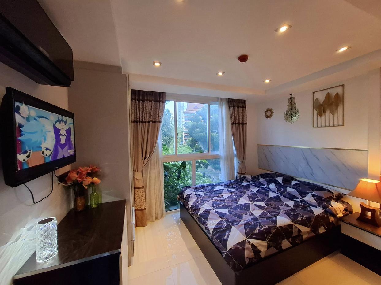 รูป Modern 2-Bedroom Condo for Sale in Serenity Condominium - รูปที่ 6/13