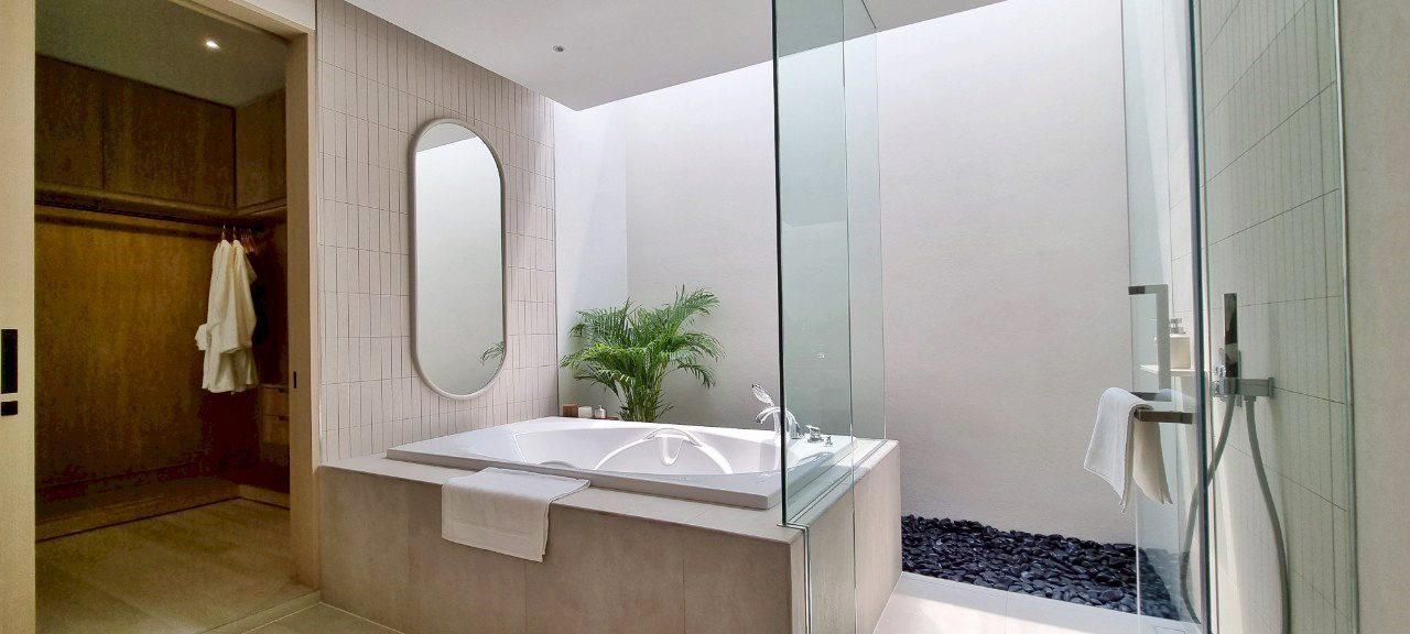 รูป Luxury Modern Pool Villa in Na Jomtien for Sale - รูปที่ 20/25