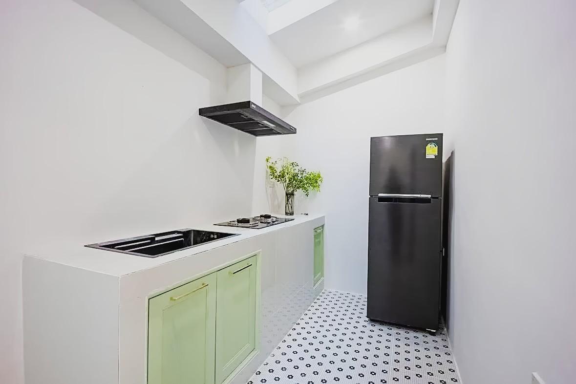 รูป Modern 2-Storey Townhouse for Sale in Thepprasit - รูปที่ 6/19