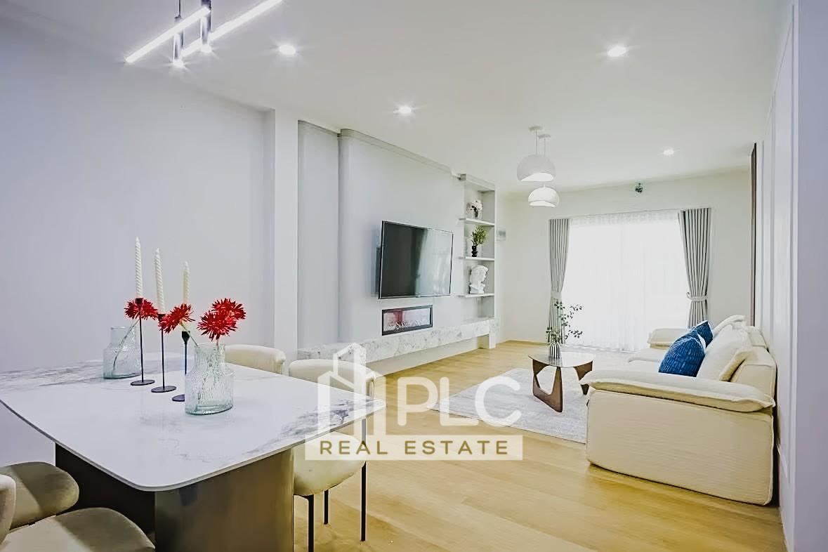 รูป Modern 2-Storey Townhouse for Sale in Thepprasit - รูปที่ 4/19