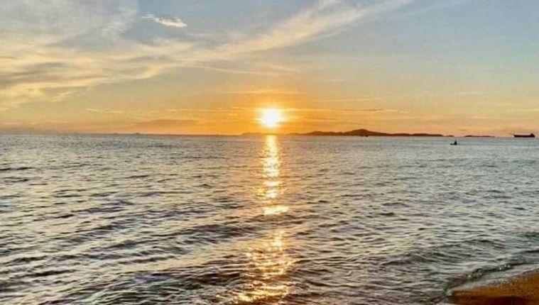 picture Beachfront land for sale in Na Jomtien, Pattaya. Beautiful plot, prime location, business hub. - 4/5