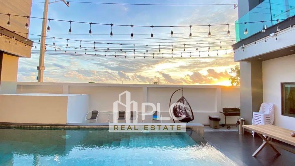 picture Luxury Pool Villa for Rent 6 Bedrooms Thung Klom Tan man - 3/14