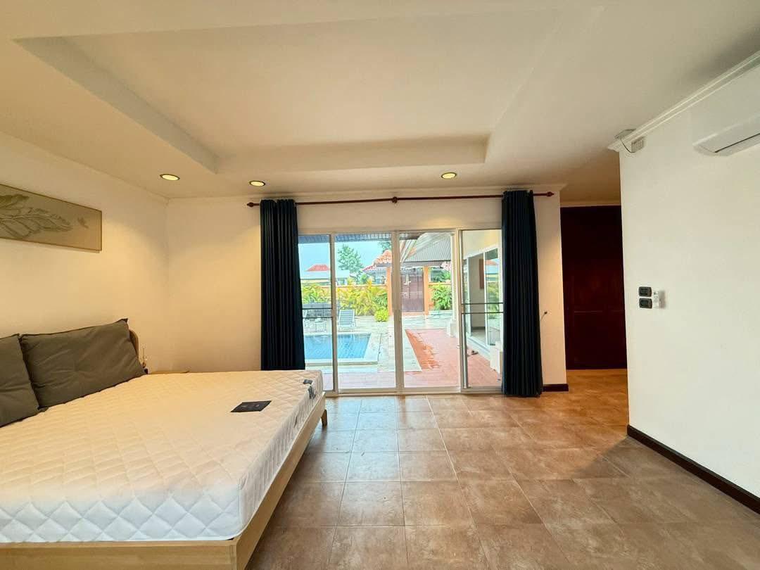 รูป Pool Villa for Sale  4 Bedrooms in Huay Yai - รูปที่ 7/12
