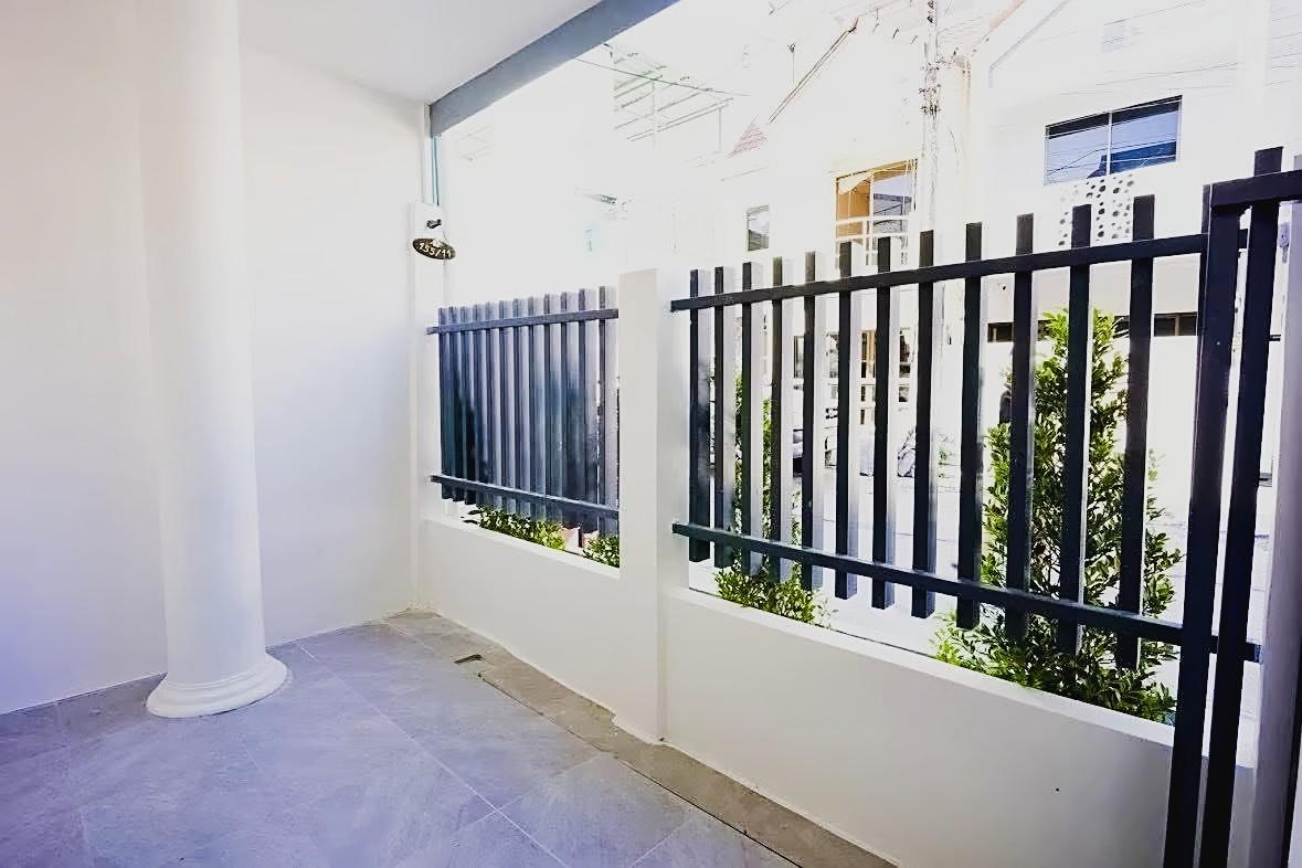 รูป Modern 2-Storey Townhouse for Sale in Thepprasit - รูปที่ 19/19