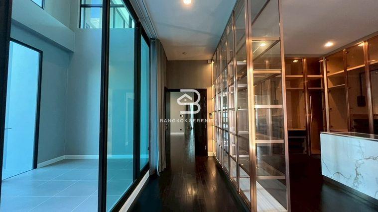 picture Luxury house for rent at Grand Bangkok Boulevard Krungthep Kreetha - 16/22