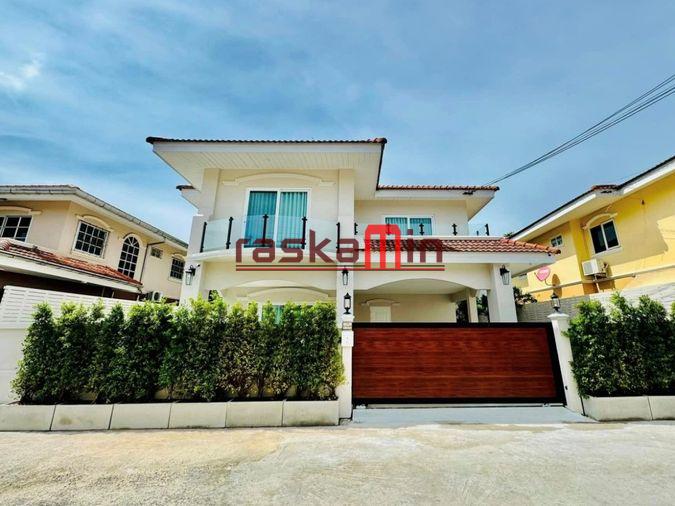 รูป KT0018📲LineID @556ryccg🏡บ้านพูลวิลล่าพัทยาเหนือ 60ตรว 350ตรม 4ห้องนอน เฟอร์นิเจอร์ครบ พร้อมสระน้ำ - รูปที่ 4/25