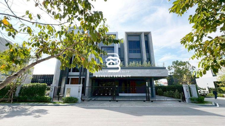 picture Luxury house for rent at Grand Bangkok Boulevard Krungthep Kreetha - 1/22