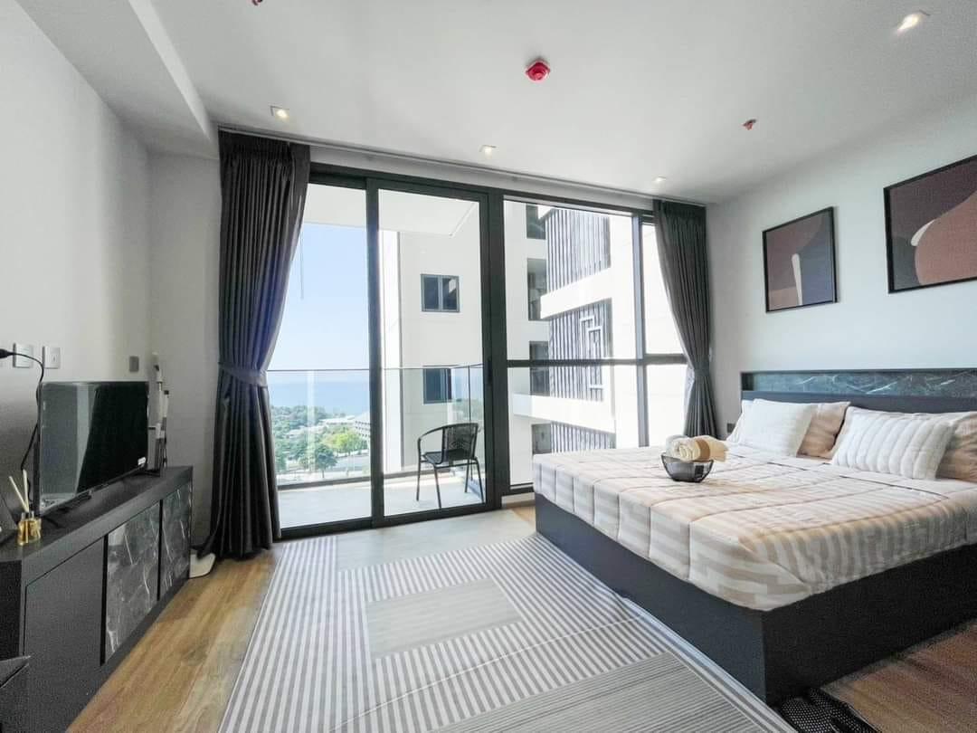 picture Andromeda Condo Studio with Sea View for Rent - 1/5