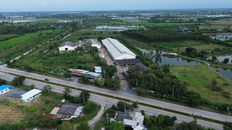 รูป โรงงานพร้อมใช้ พร้อมประกอบกิจการต่อได้เลย ติดถนนสายหลัก  ทุ่งคอก สองพี่น้อง สุพรรณบุรี   - รูปที่ 1/11