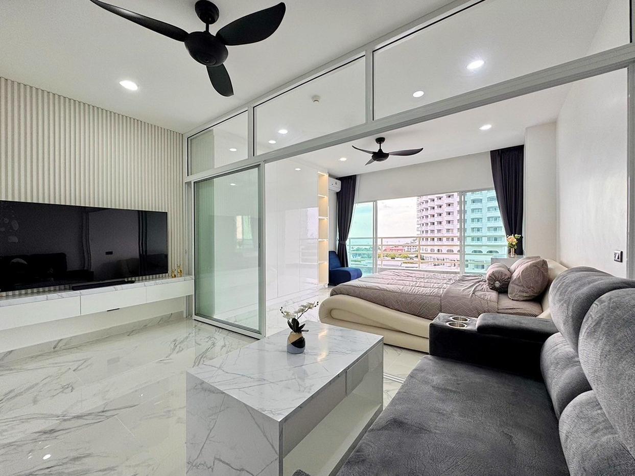 picture View Talay 8 Studio for Sale - 3/7