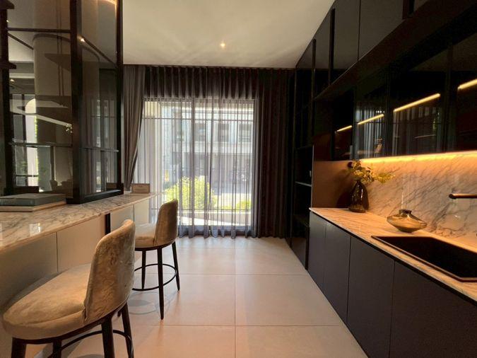 รูป คฤหาสน์หรู 2 ชั้น กับโครงการ GRAND BANGKOK BOULEVARD State BANGNA  ให้คุณพักผ่อนและผ่อนคลาย ด้วยพื้นที่และสวนส่วนกลางขนาดใหญ่  - รูปที่ 10/13