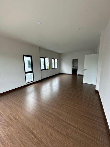 picture 🏡 Luxury Single House ✨ Premium Project – 📏 Large Exclusive Plot 🌳 Garden View 🏡 Fully Smart Home - 13/20