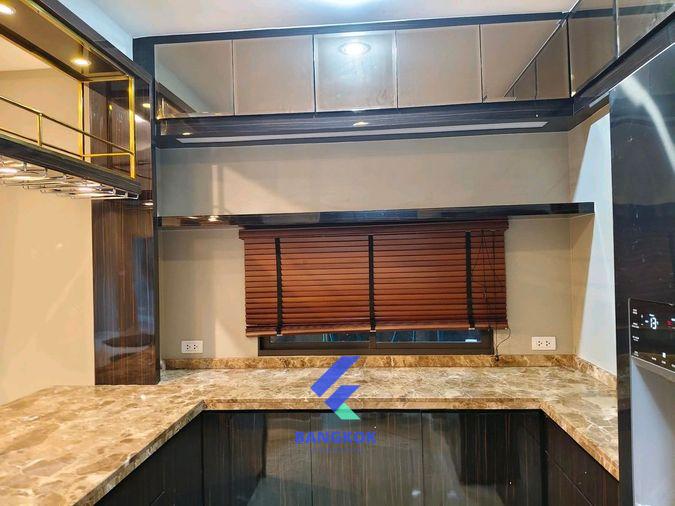 รูป ขาย 🏡 บ้านเดี่ยว 3 ชั้น – ดอนเมือง สรงประภา✨✈️ ใกล้สนามบินดอนเมือง 🏫 รร. Harrow 🛍️ ตลาดใหญ่หน้าโครงการ - รูปที่ 8/15