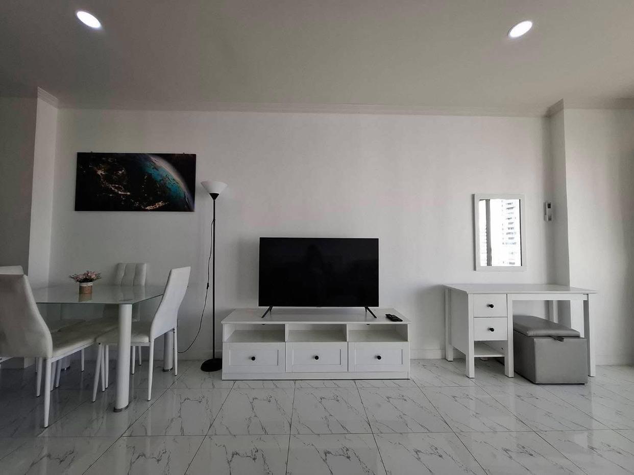 รูป Studio Condo for Sale at View Talay 5D - รูปที่ 3/12