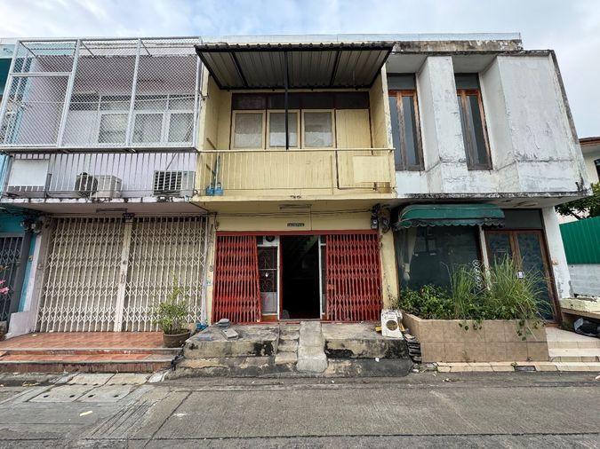 รูป ขายตึกแถว 2 ชั้น 9 ตร.วา จรัญสนิทวงศ์ 69 ห่าง MRT สิรินธร 750 เมตร 1.8 ล้านบาท - รูปที่ 3/11