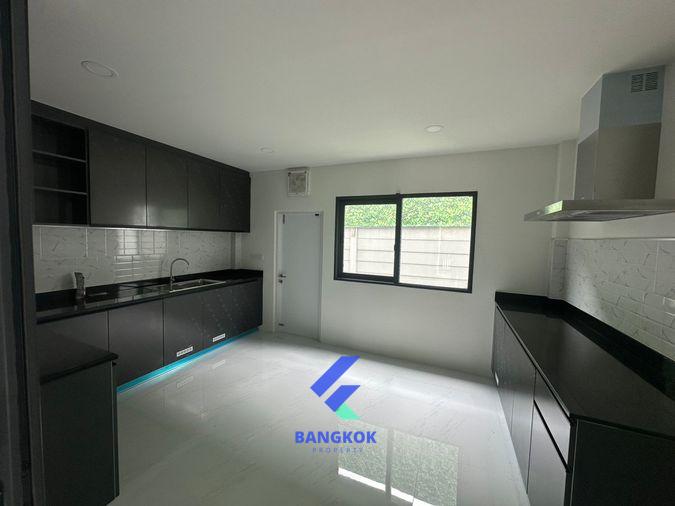 picture 🏡 Luxury Single House ✨ Premium Project – 📏 Large Exclusive Plot 🌳 Garden View 🏡 Fully Smart Home - 9/20
