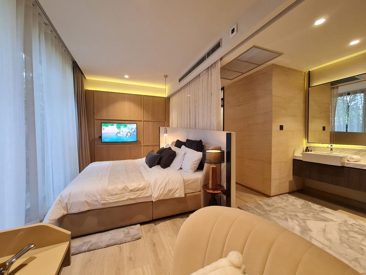 picture Wyndham Grand Residence Wongamat Combined Unit for Sale - 8/11