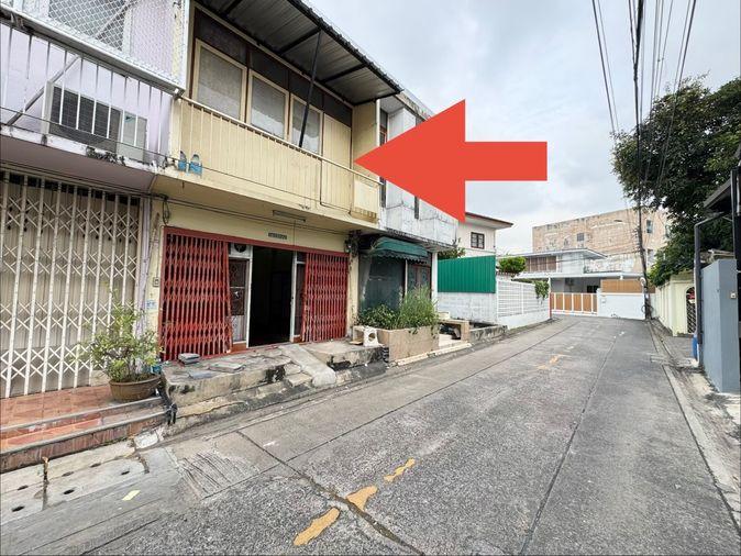 รูป ขายตึกแถว 2 ชั้น 9 ตร.วา จรัญสนิทวงศ์ 69 ห่าง MRT สิรินธร 750 เมตร 1.8 ล้านบาท - รูปที่ 1/11