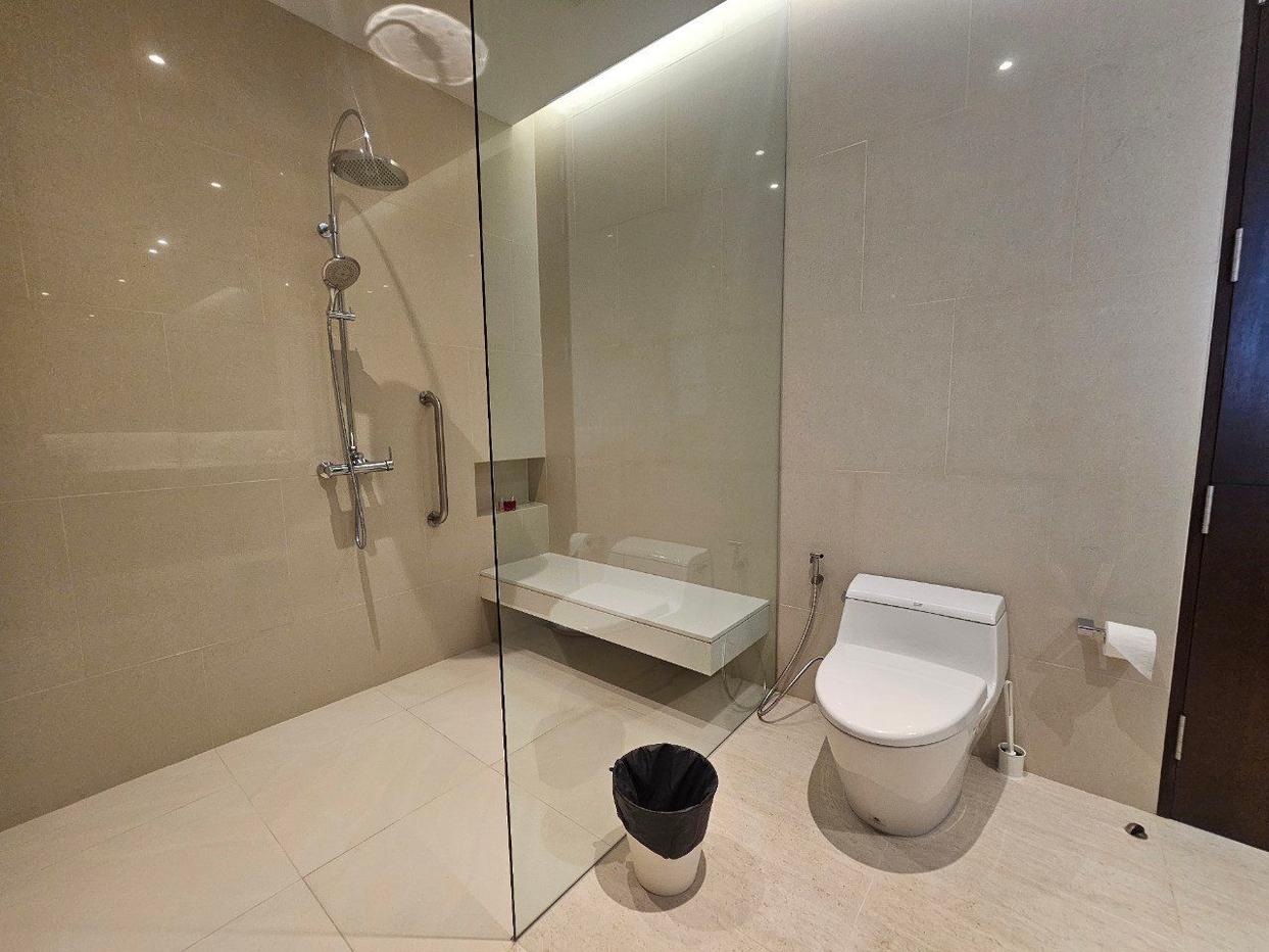 picture Bangsaray Heights Condominium for Sale - 12/12