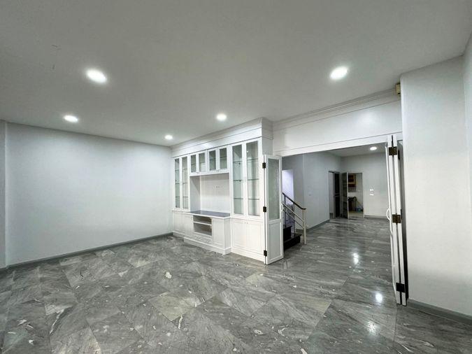 รูป 🍃OwNichapha091225🍃 💢 ขาย ด่วน ทาวน์เฮ้าส์ 4 ชั้น หมู่บ้าน วราธรวิลล์ พัฒนาการ 44 - รูปที่ 2/20