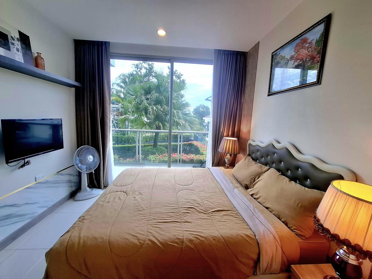 picture The Riviera Wongamat – 1-Bedroom Condominium for Sale - 7/9
