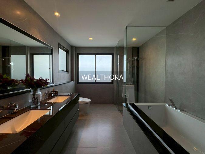 picture A luxurious house in the GRAND BANGKOK BOULEVARD State BANGNA project offers you relaxation and tranquility. - 2/18