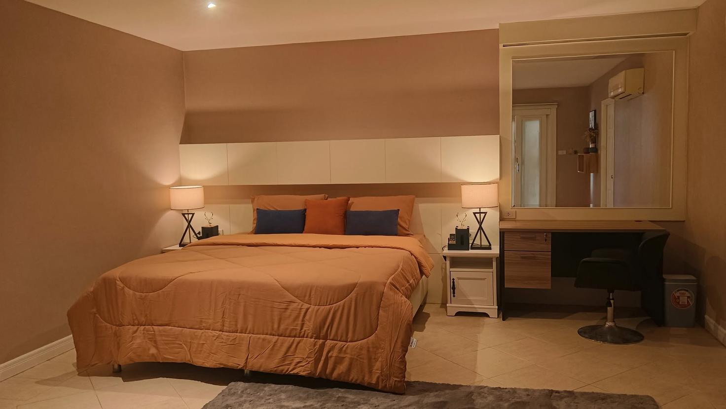 รูป Spacious 3-Bed Condo with Sea View - Executive Residence 4 - รูปที่ 12/18