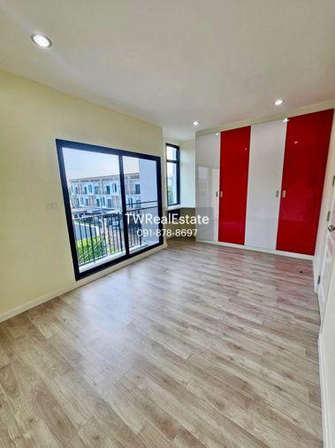 รูป ขายด่วน ราคาดีมาก ทาวน์โฮม 3 ชั้น รีโนเวทใหม่ PATIO ศรีนครินทร์–พระราม 9 ทำเลกรุงเทพกรีฑา - รูปที่ 15/25