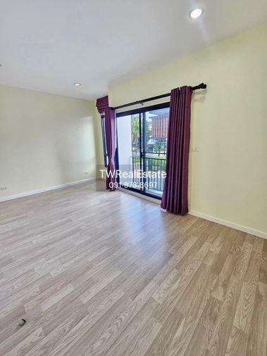 รูป ขายด่วน ราคาดีมาก ทาวน์โฮม 3 ชั้น รีโนเวทใหม่ PATIO ศรีนครินทร์–พระราม 9 ทำเลกรุงเทพกรีฑา - รูปที่ 10/25
