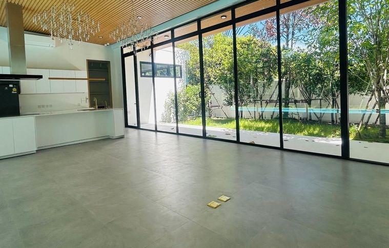picture 🏡 Luxury Private Pool Villa | Chaeng Wattana 🎁 Complimentary Porsche Cayman included 🏎️ - 5/15