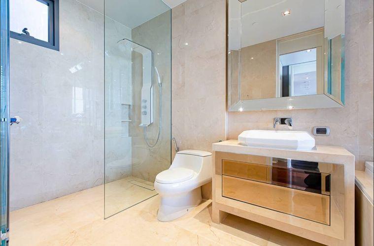 picture DS Tower2. 2bed 127sqm. Line id: @pfagent - 10/17