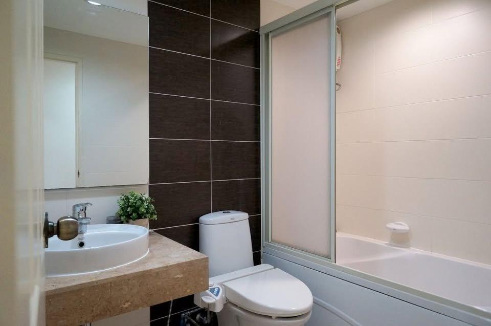 picture Condo for Rent: Lumpini Suite Sukhumvit 41 Nearest BTS: BTS Phrom Phong - 8/10