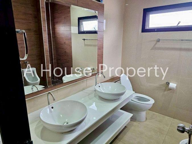 picture Two-story detached house for rent, fully furnished and move in Ready, in The Complete Sriracha project. - 11/16