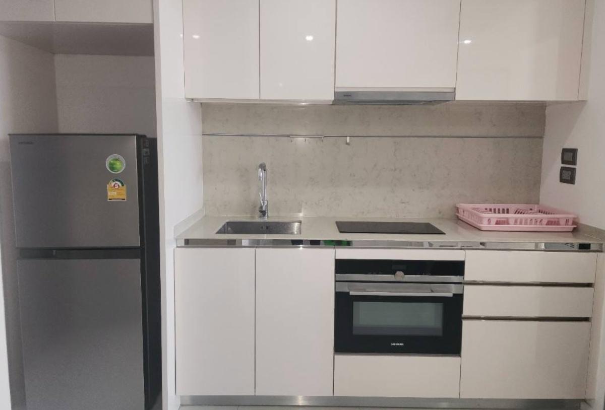 picture Bangkok Sathorn. 1bed 64sqm. Line id: @pfagent - 4/9