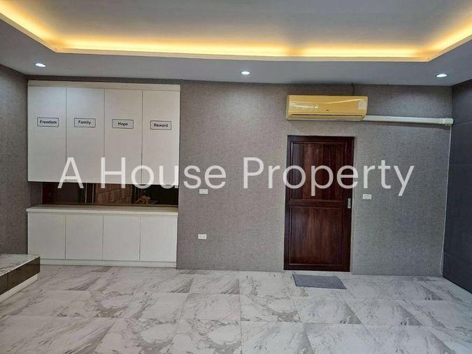 picture Two-story detached house for rent, fully furnished and move in Ready, in The Complete Sriracha project. - 8/16