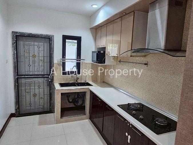 รูป ให้เช่าบ้านเดี่ยว 2 ชั้น ตกแต่งพร้อมเข้าอยู่ ในโครงการ เดอะ คอมพลีท ศรีราชา - รูปที่ 9/16