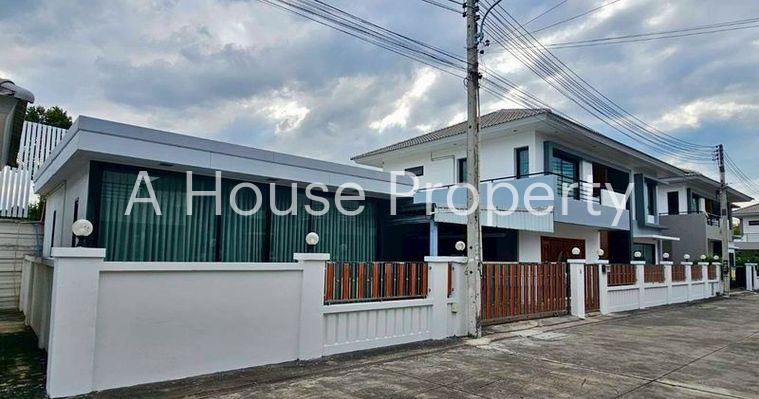 picture Two-story detached house for rent, fully furnished and move in Ready, in The Complete Sriracha project. - 16/16