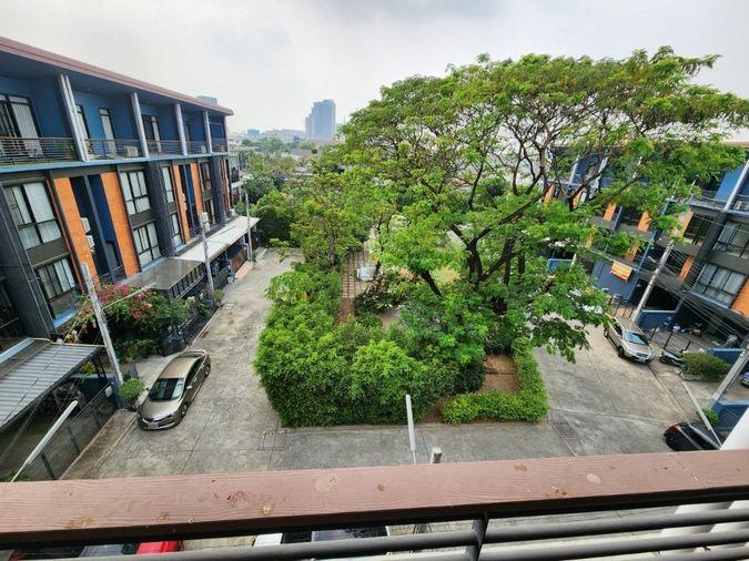 รูป บ้านดีไซน์น่ารัก ใกล้ส่วนกลาง วิวสวน ใกล้รถไฟฟ้าศรีรัช ! HAUS 35 - รูปที่ 18/26