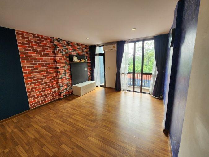 รูป บ้านดีไซน์น่ารัก ใกล้ส่วนกลาง วิวสวน ใกล้รถไฟฟ้าศรีรัช ! HAUS 35  - รูปที่ 12/26