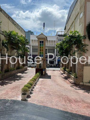 picture Sriracha Condoview for rent at a great price. Fully furnished and move in Ready. - 9/9
