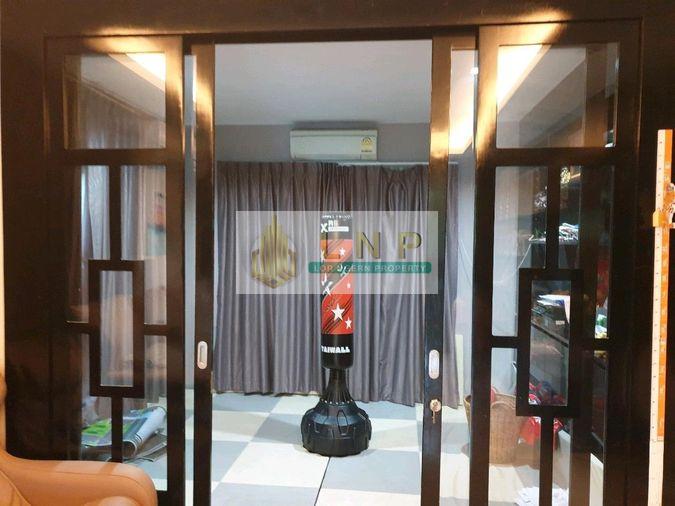 รูป 🏠 ขายบ้าน : Passorn Prestige Luxe Pattanakarn (ภัสสร เพรสทีจ ลุกซ์ พัฒนาการ) รหัสทรัพย์ | 📌 LNP-H711 - รูปที่ 22/26