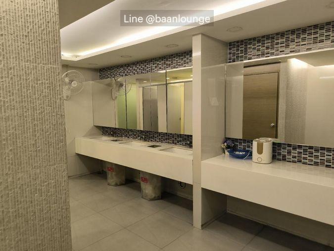 picture City view, Unblocked view, The Trendy Condominium. Includes washing machine. - 20/29