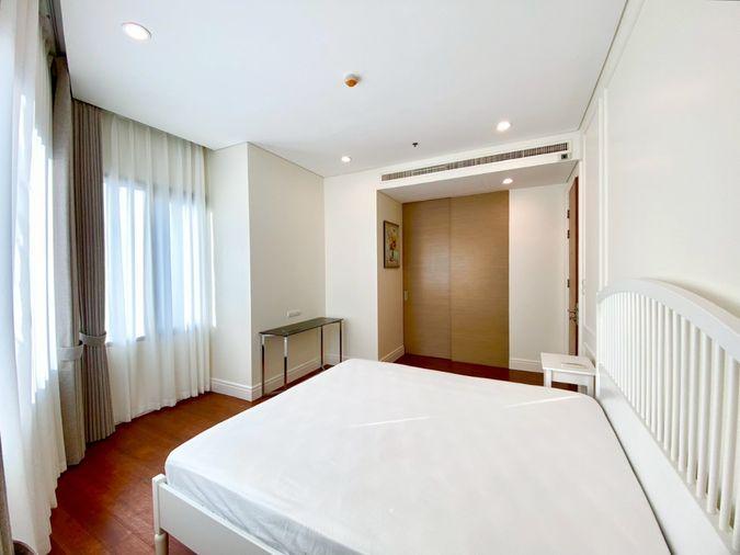 picture Bright Sukhumvit 24  Near BTS prompong  - 14/32