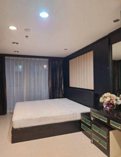 picture P-43840 Condo for sell Asoke Place fully furnished. - 1/13