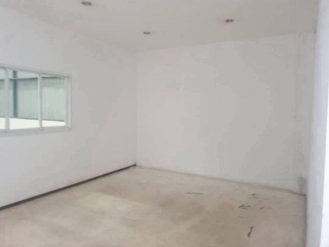 picture Warehouse for rent, located next to the motorway in Bang Phra, Chonburi. - 9/15