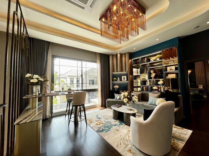 รูป บ้านเดี่ยวให้เช่า 🔥 Grand Bangkok Boulevard Sukhumvit-Srinakarin 🔥 4 ห้องนอน 4 ห้องน้ำ เฟอร์นิเจอร์ และ เครื่องใช้ไฟฟ้าครบ  - รูปที่ 6/11