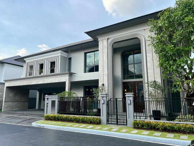 รูป บ้านเดี่ยวให้เช่า 🔥 Grand Bangkok Boulevard Sukhumvit-Srinakarin 🔥 4 ห้องนอน 4 ห้องน้ำ เฟอร์นิเจอร์ และ เครื่องใช้ไฟฟ้าครบ  - รูปที่ 2/11